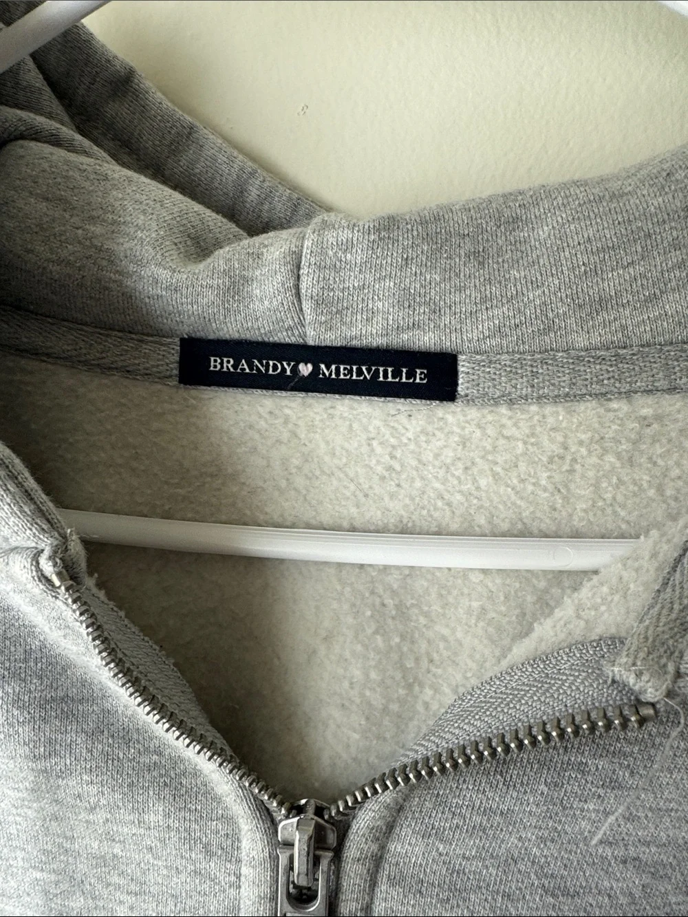 Brandy Melville Gray Full-Zip Hoodie Sweatshirt - Picture 2 of 5